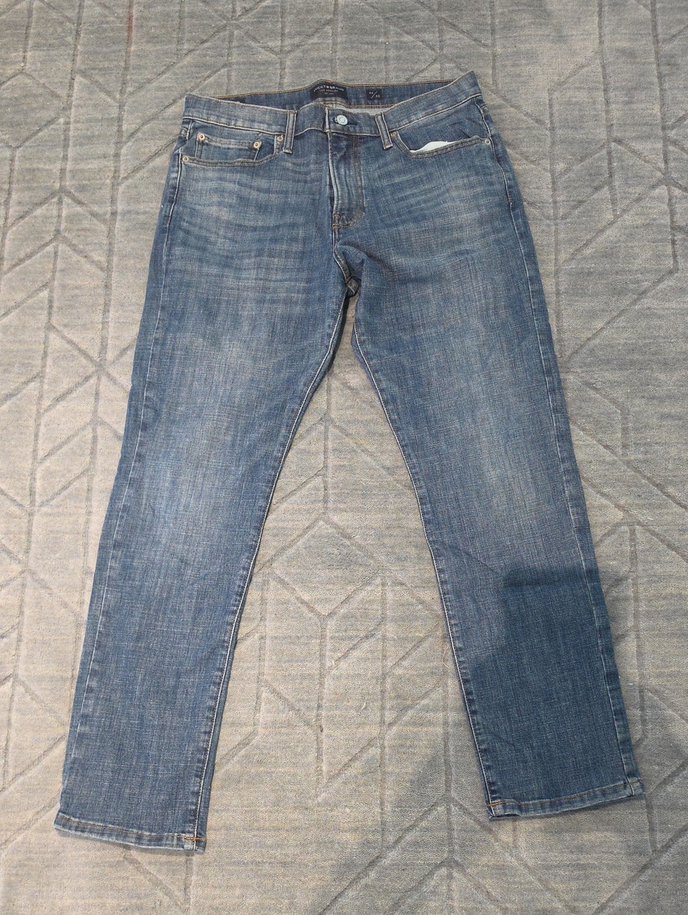 Lucky Brand Men's Distressed Light Blue 410 Athletic Slim-Straight Jeans